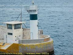 72 - Fanale verde ( Porto di Pireo  - GRECIA)  green  lantern of the Piraeus  harbour  - GREECE